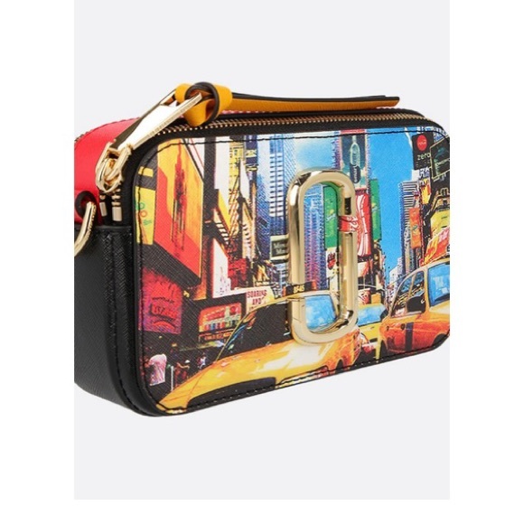 Marc Jacobs snapshot postcard printed embossed leather crossbody. - Picture 8 of 8